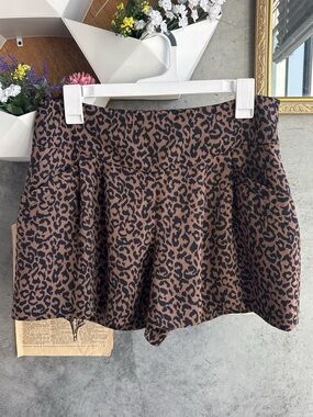 LOFT Leopard Print flowy shorts